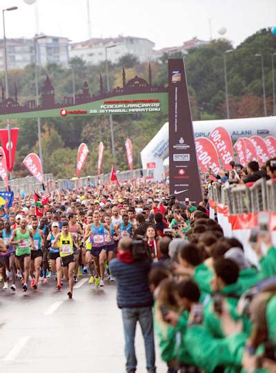 İ­s­t­a­n­b­u­l­ ­M­a­r­a­t­o­n­u­ ­B­u­g­ü­n­ ­K­o­ş­u­l­u­y­o­r­